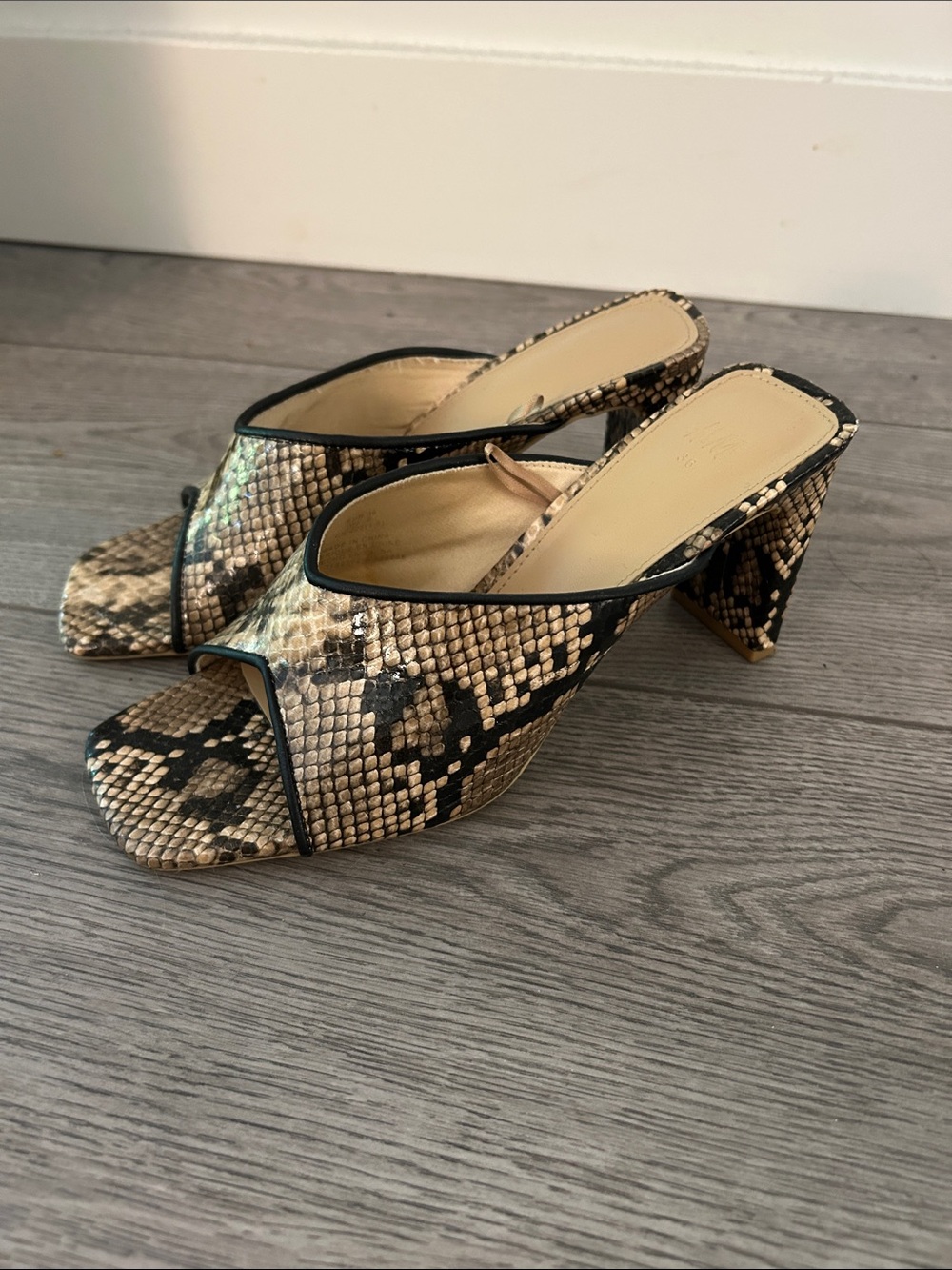 H&M Snake-Print High Block Heel Mules - Beige/Black